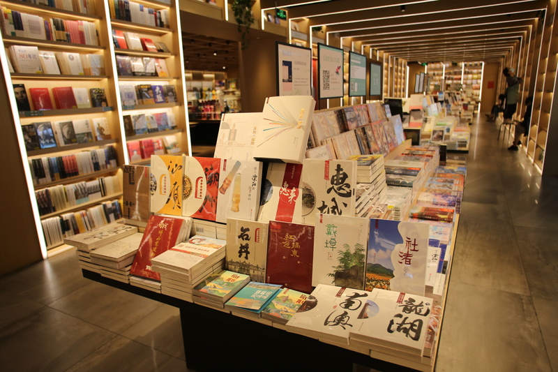 “我们都喜欢在文博会上‘遛弯’”！深圳文化产业发展“好风凭借力”