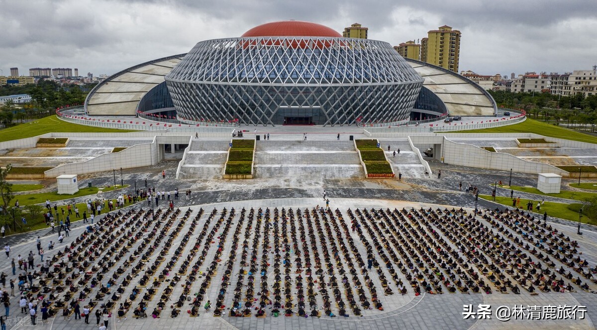海南旅居过冬别选错了：三亚非首选，这几个小城物价低，安静舒适