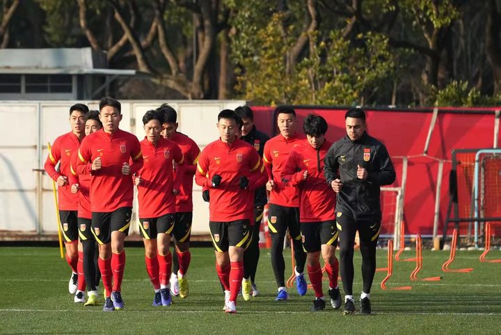 冯巩和中国足球,中国足球与冯巩