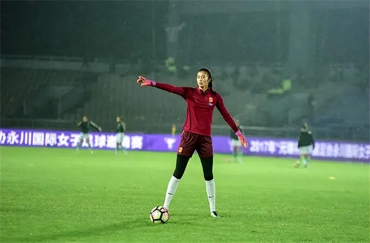 女足最美门将赵丽娜,女足守门员赵丽娜身高多少