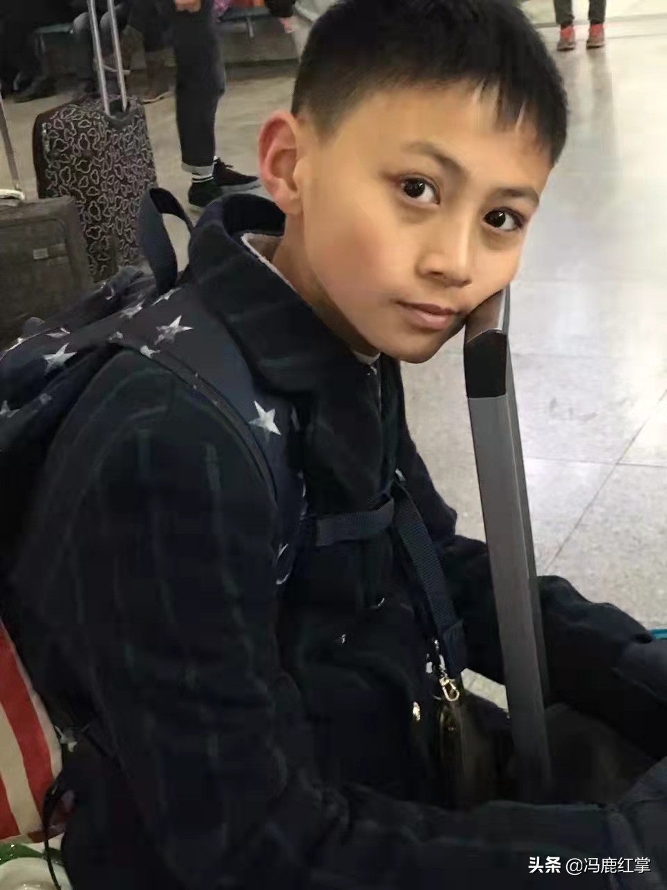 初中孩子抑郁什么原因,孩子的同学抑郁怎么办