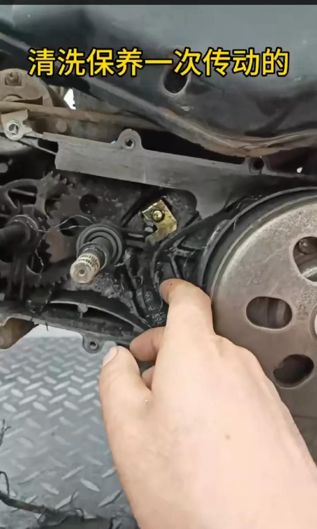 踏板车皮带断了还能发动吗,踏板车皮带断了有什么后果