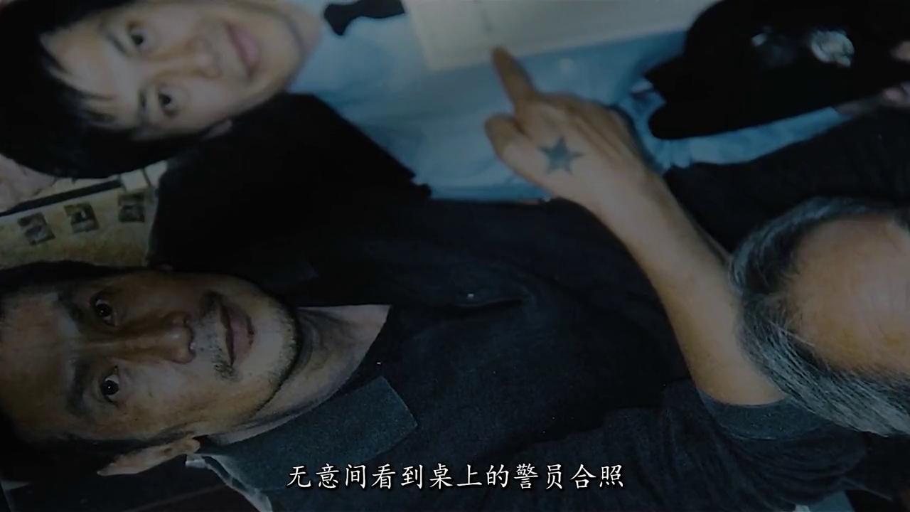 弱智女孩遭黑警欺负男友为爱报仇,女人遭遇黑警追杀