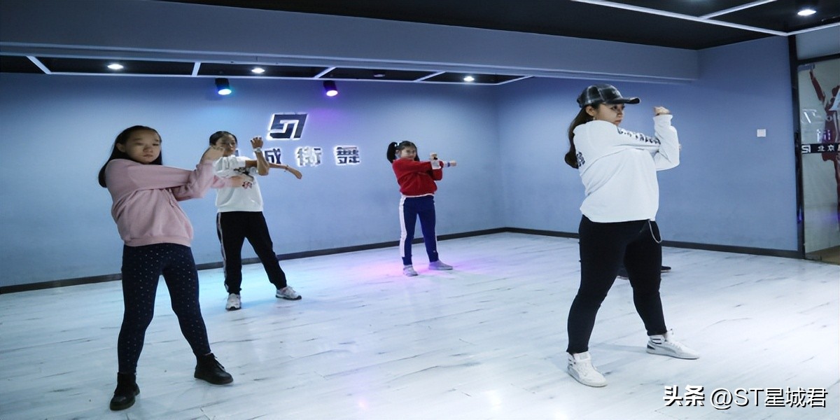 爵士舞怎样才能跳得好看,爵士舞怎么跳才有感觉