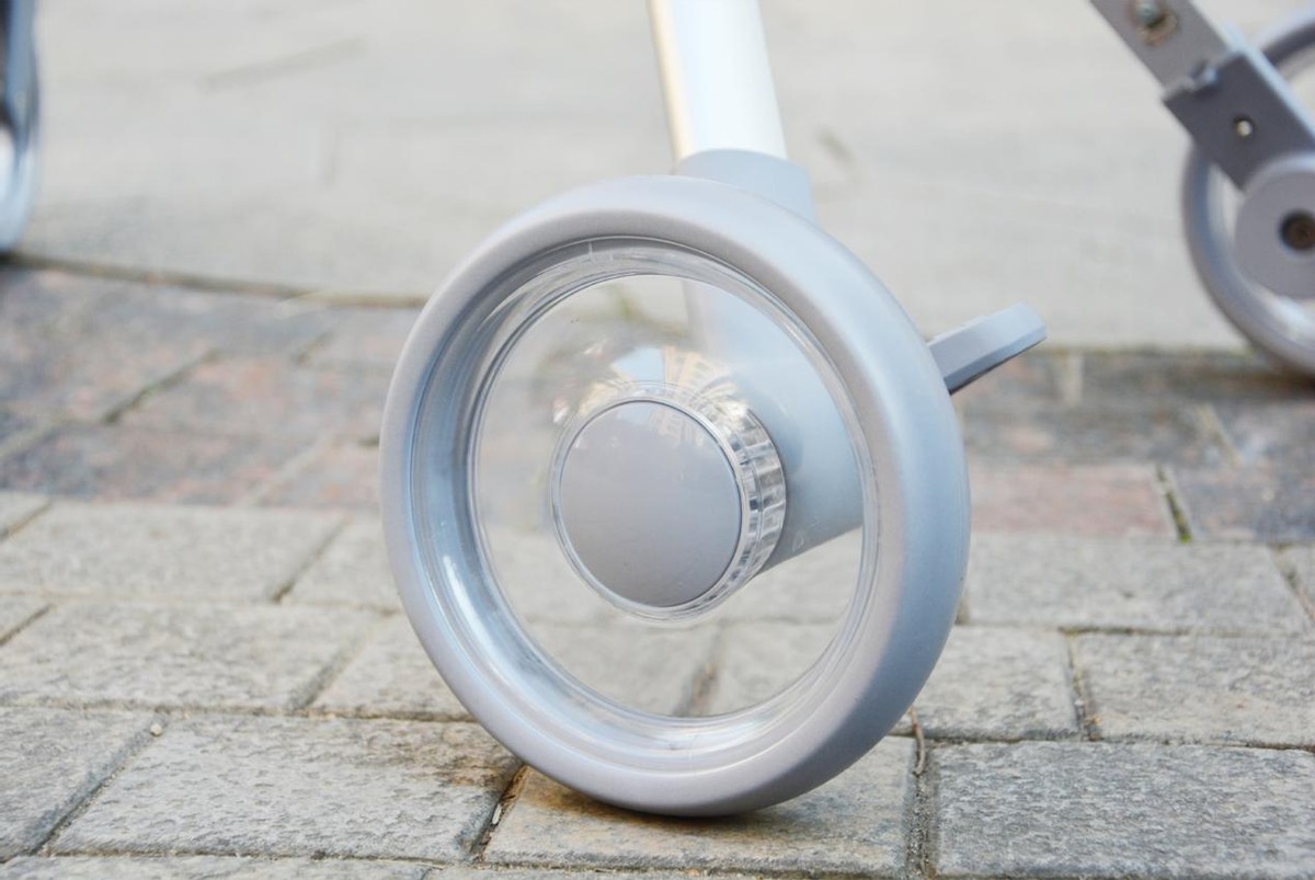 酷骑遛娃神器m1和m2的区别,遛娃神器酷骑哪个好