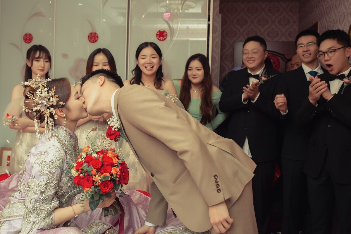 年底请帖太多,请帖诚意邀请