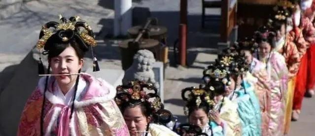 古代电视剧皇帝选妃,古代皇帝选妃如何验真身