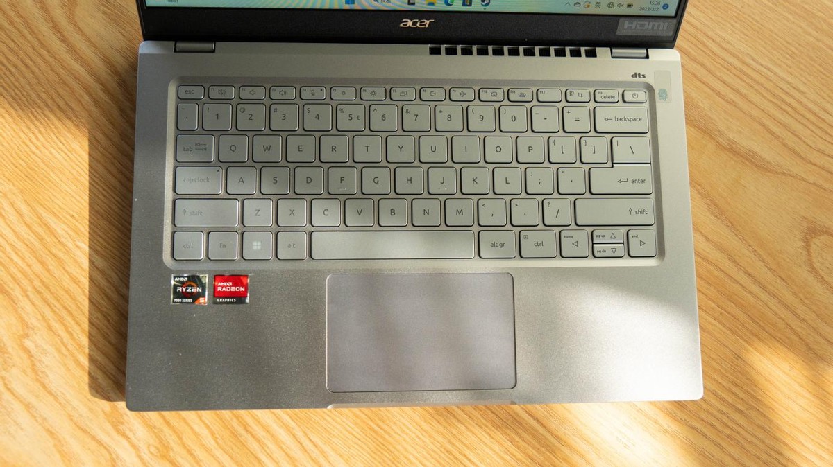 宏碁传奇go2023款游戏评测,宏碁传奇go2023刷新率