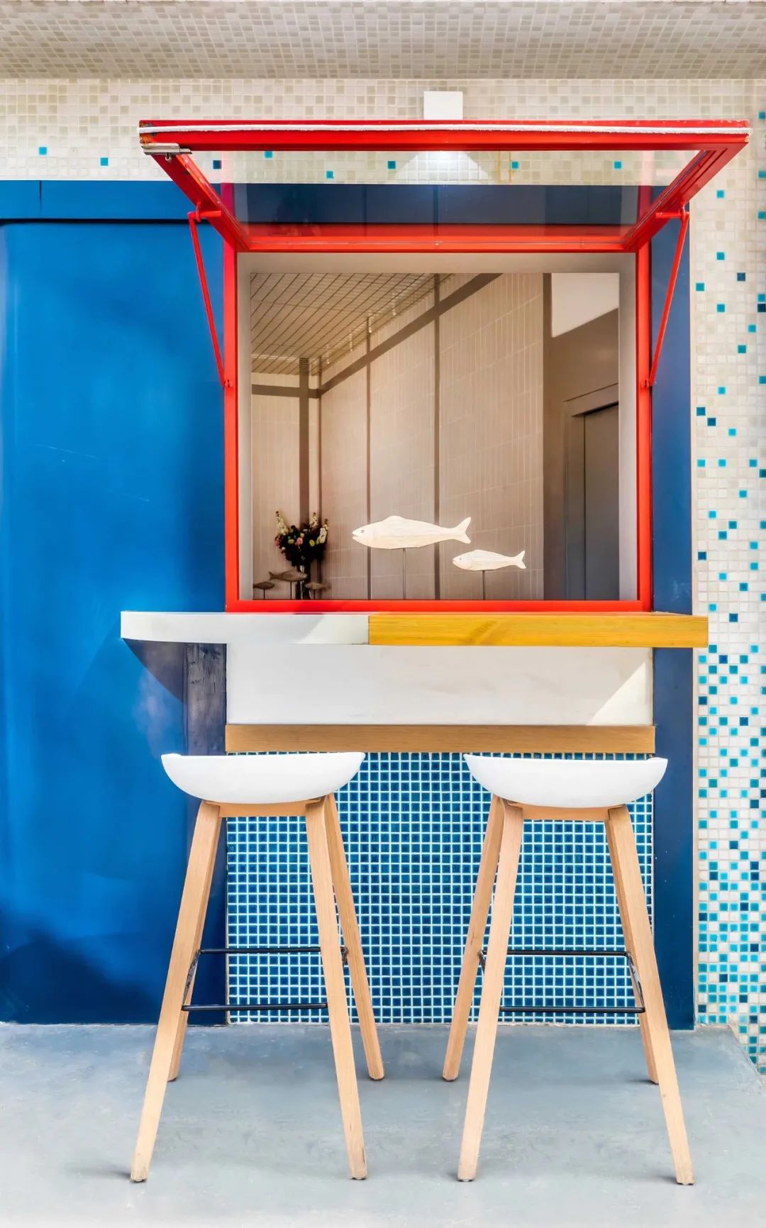 咖啡馆与餐厅一起的设计,极简咖啡厅设计案例赏析