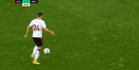 亚洲最强左后卫富安健洋,富安健洋目前效力于哪支球队