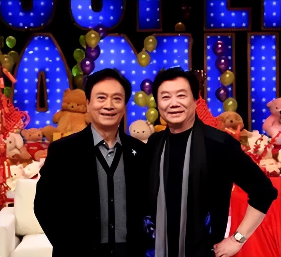 老戏骨梁波罗：妻子陪他闯过生死劫难，他白发苍苍给百岁岳母尽孝