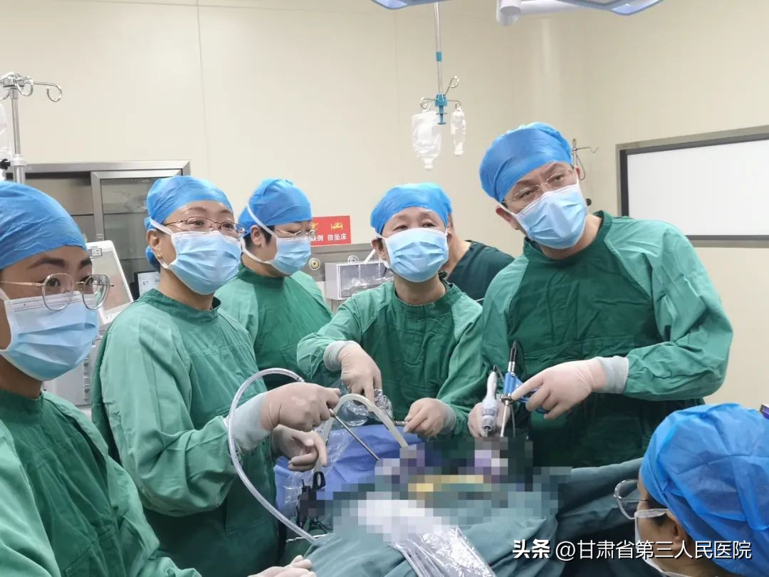 仁医仁术福祉四方——记广东妇产科专家刘木彪教授在甘肃省第三人民医院学术指导