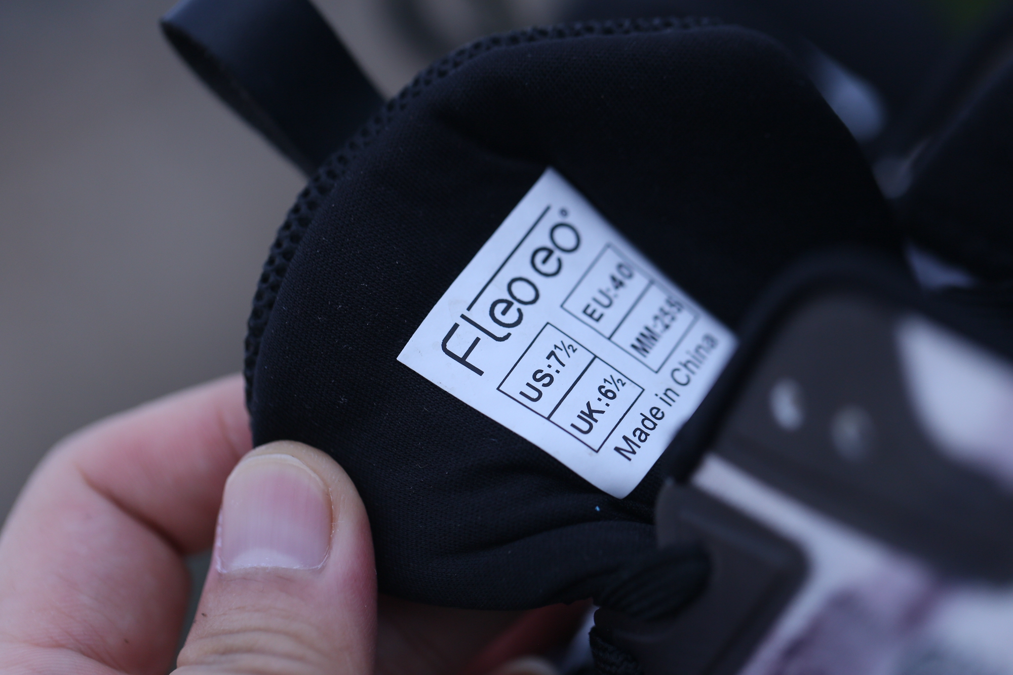 鞋子加智能芯片会有什么体验？坲洛一奥智能跑鞋