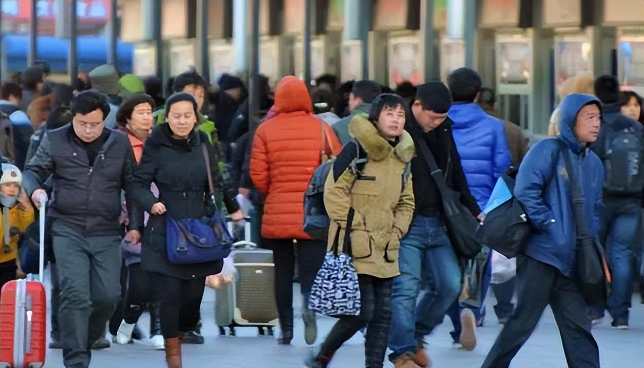 曾经辉煌的两大行业，如今纷纷涌现“下岗潮”，毕业生何去何从？