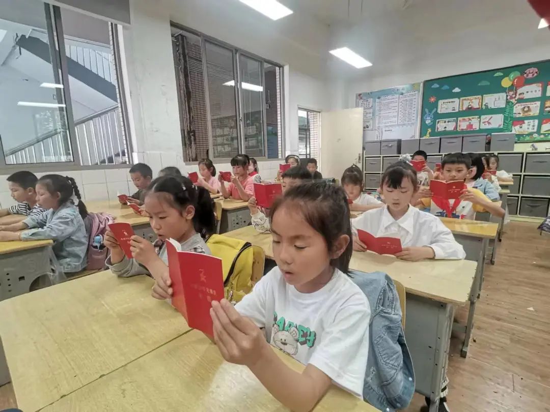 学习二十大争做好队员——二实小一年级新生队前教育闯关活动