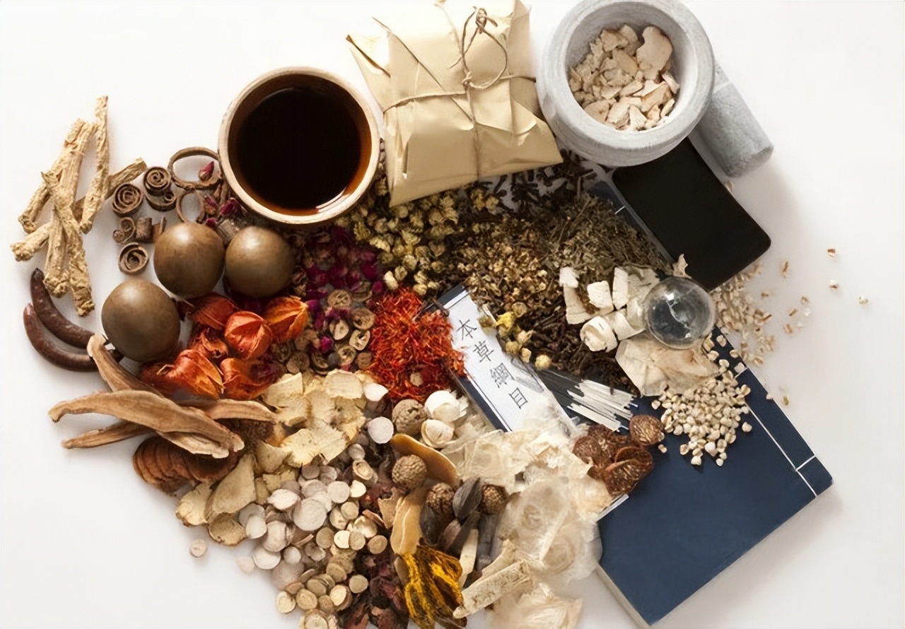 宫寒女性怎么调理,宫寒晒哪里