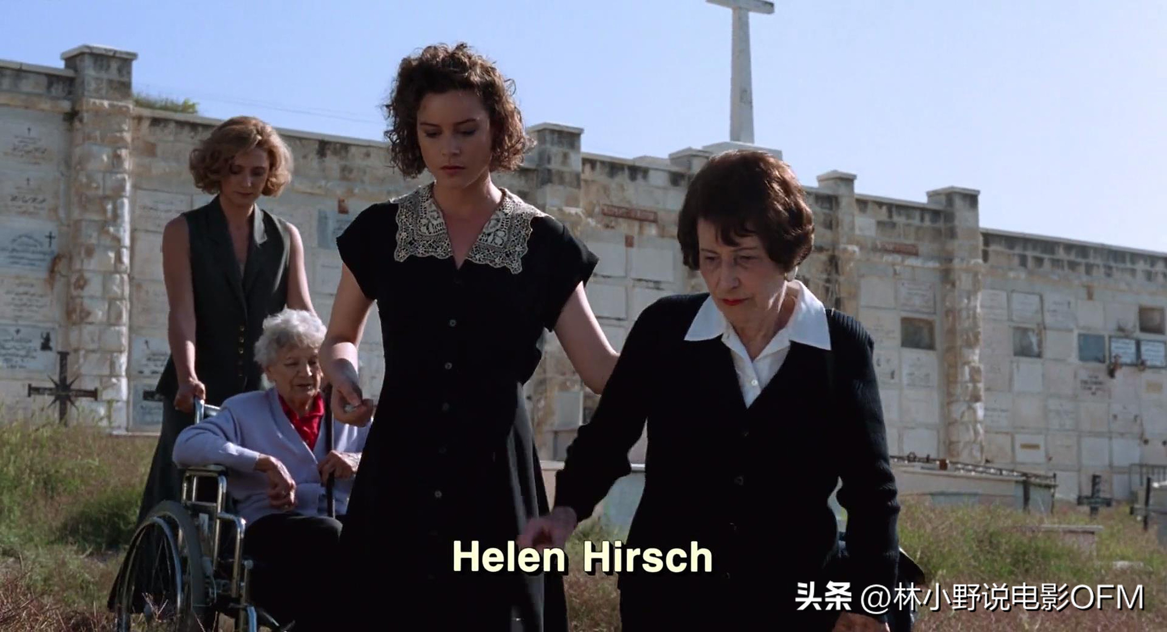 辛德勒的名单开头插曲,辛德勒的名单结尾放石头