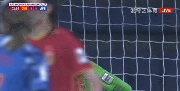 中国女足上演逆转绝杀韩国队,中国女足逆风翻盘