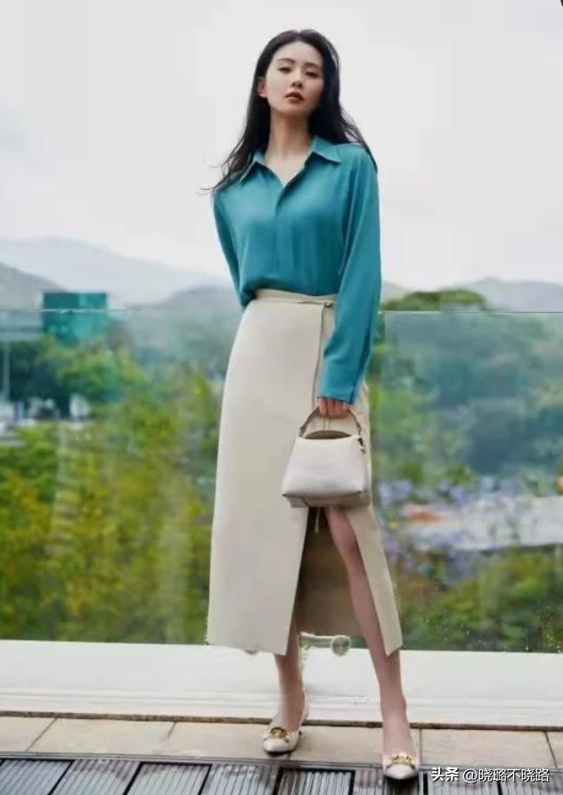 适合矮个子穿的裙子显白,五五分的小个子穿什么裙好看