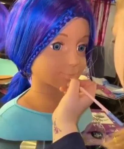 贝克汉姆女儿化妆,贝克汉姆不用化妆