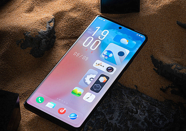 性价比手机目前最值得入手的一款,现在性价比最高的是哪一款手机