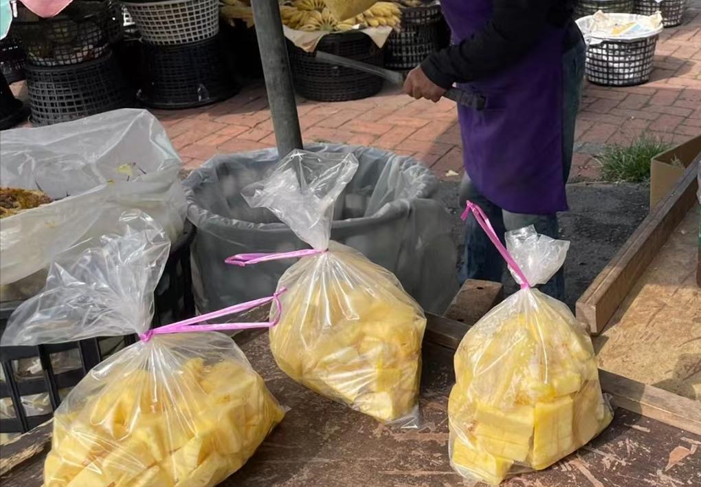 班班吃凤梨?台湾菠萝被日拒收台官方竟强行投喂全岛中小学