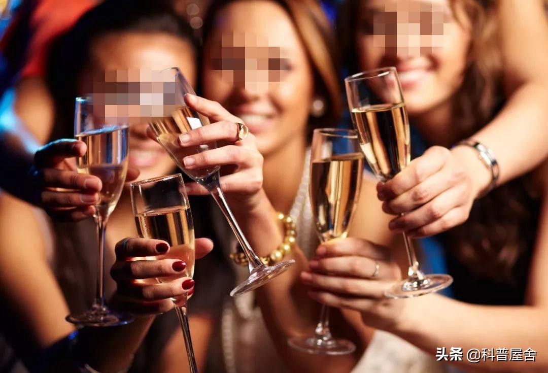 男子诈骗1700万，10个月密会160个女孩，揭开高端名媛*交性**易*局骗**