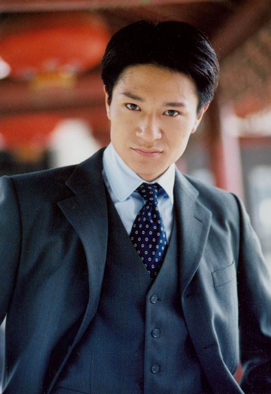 老演员整容脸变形,老年人整容前后照片