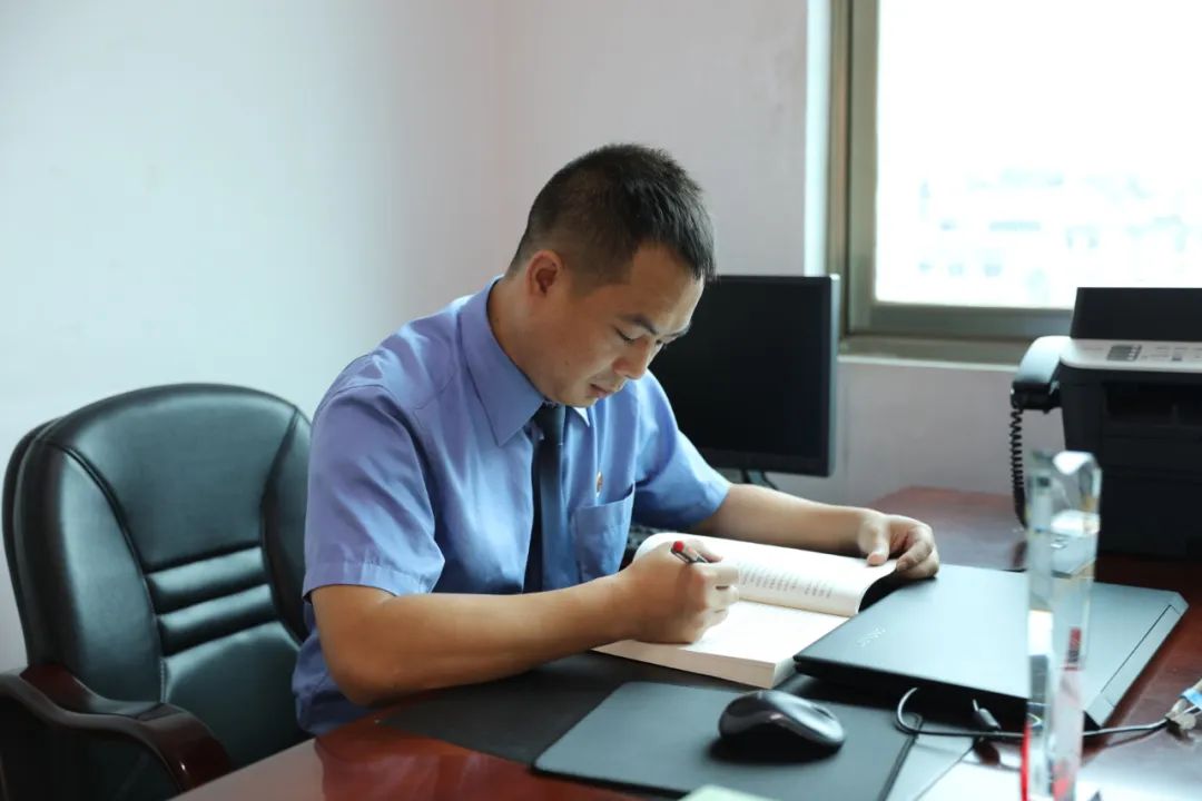 洁身自好做一名廉洁自律的检察官,检察干警守牢廉洁底线