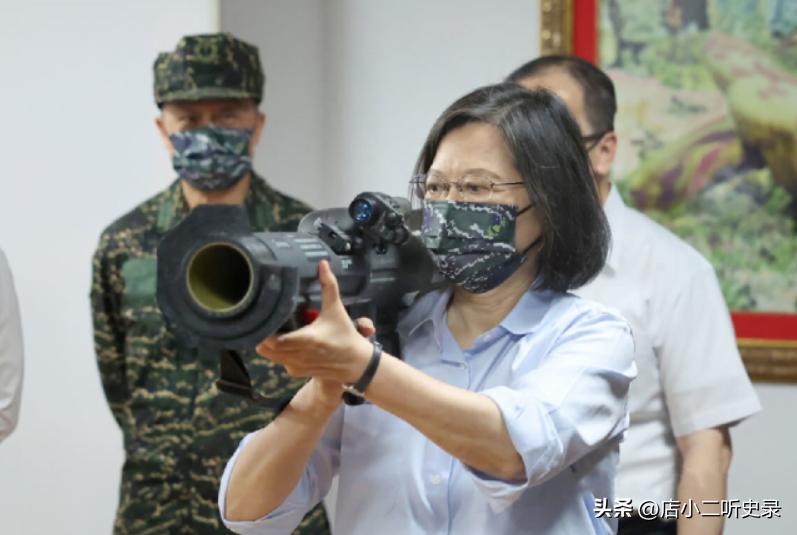 台媒曝光:蔡英文存款超千万,还计划带400吨黄金与国宝,逃亡美日?