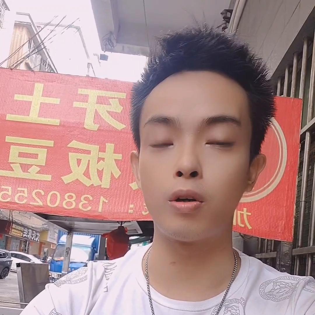 摆摊创业的小机器有哪些,摆摊创业生活记录