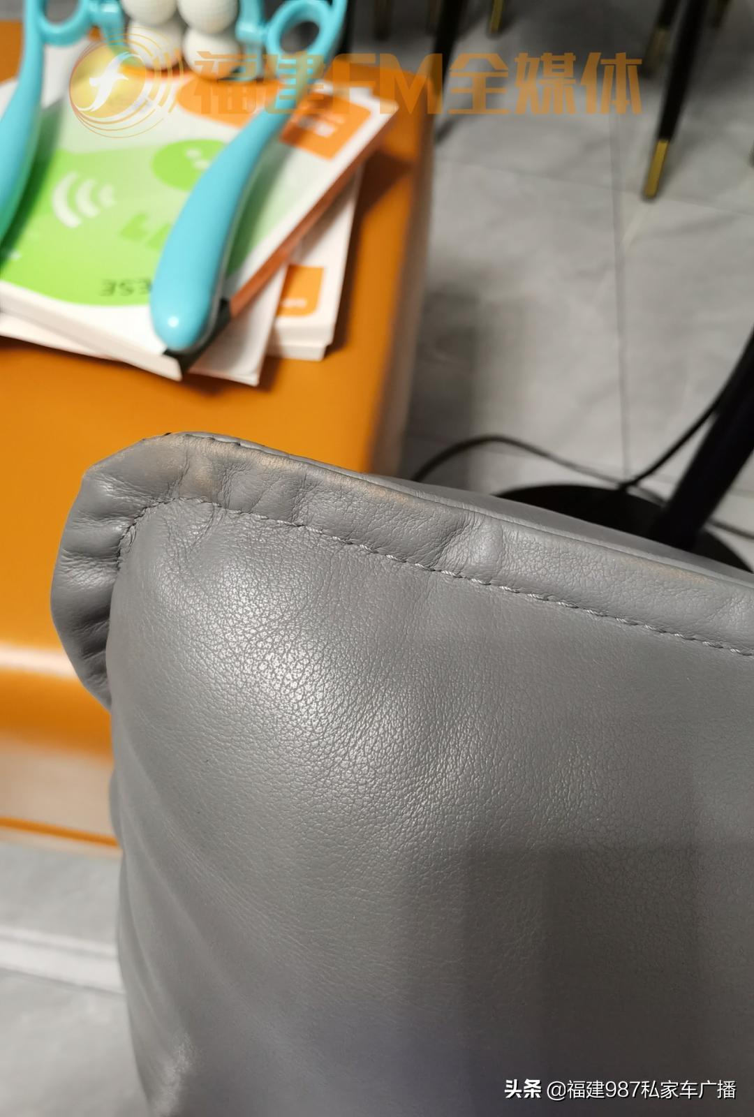 福州储先生高价购买知名品牌沙发，结果竟多处变色