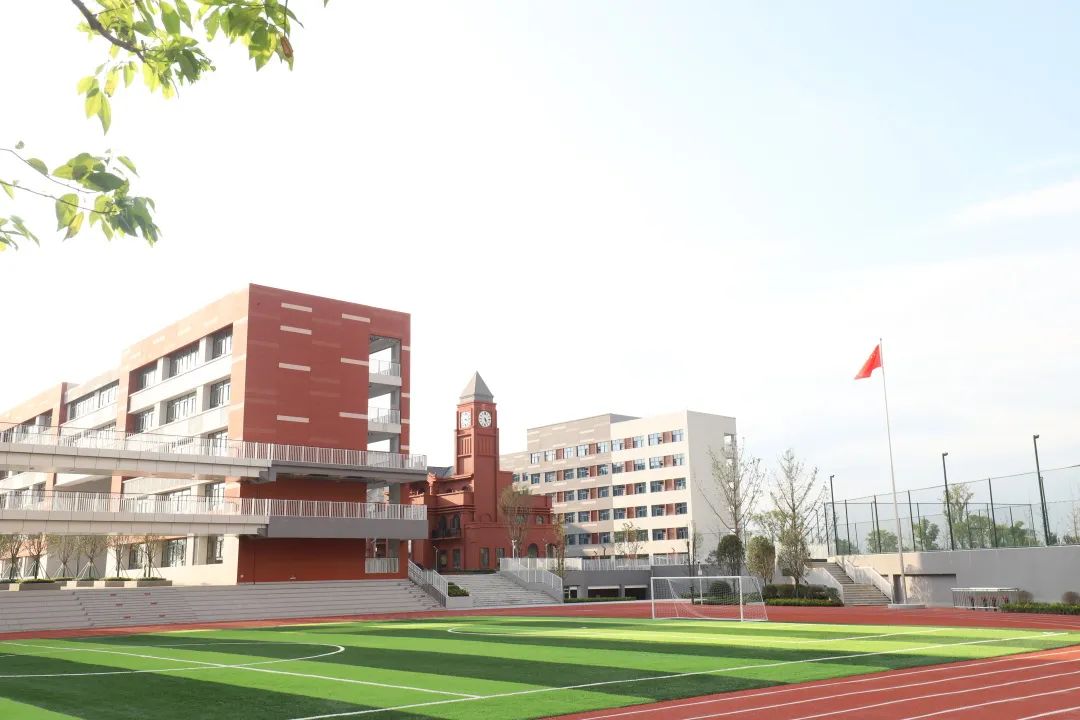 学校未摇中补录机会大吗,补录学校名额先到先得吗