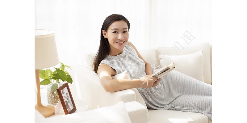 女子怀孕四个月吃煎蛋被赶出家门,怀孕七个月被赶出家门