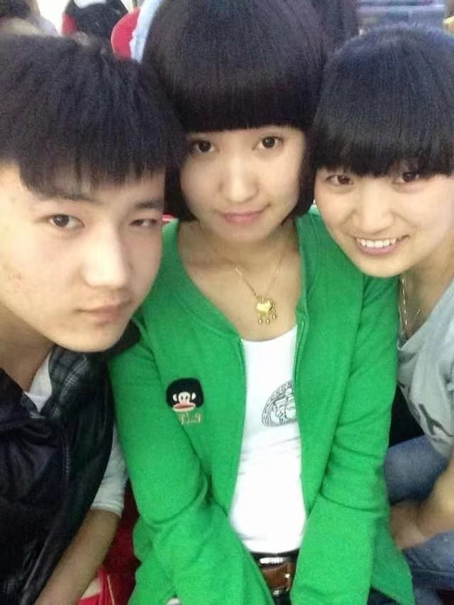 美女安检员婚前意外偏瘫，富二代未婚夫果断离开，靠代购买6套房