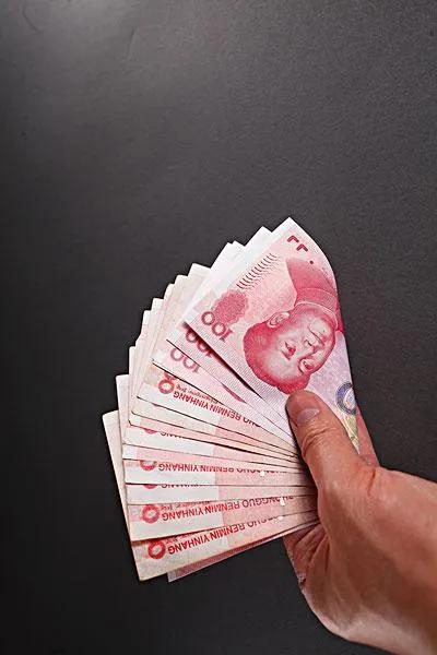 20万存款怎样才能月入1万,月入5000如何一年有存款28万