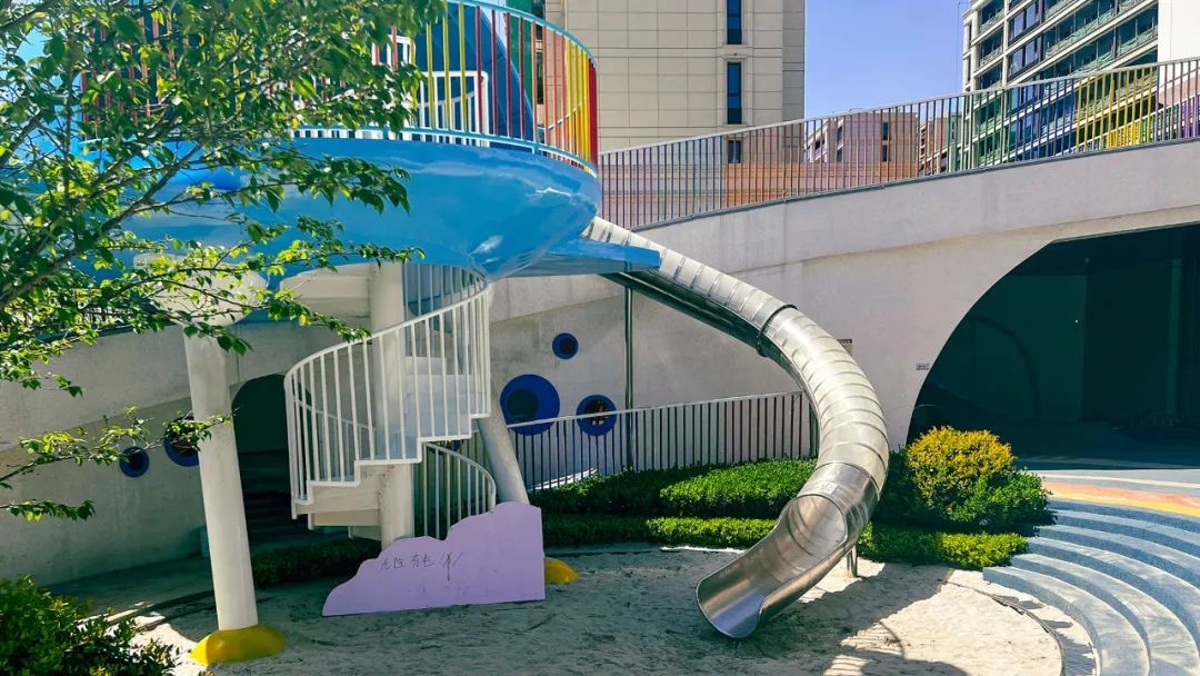 绿城兰园·灯笼鱼艇儿童乐园