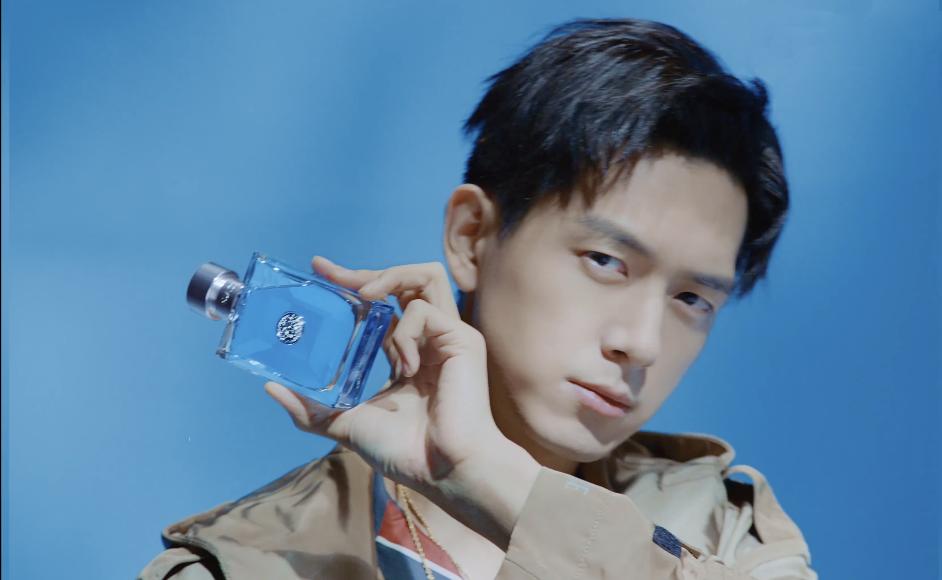 一周品牌新动作；「VERSACE范思哲」官宣李现为全球香水代言人等