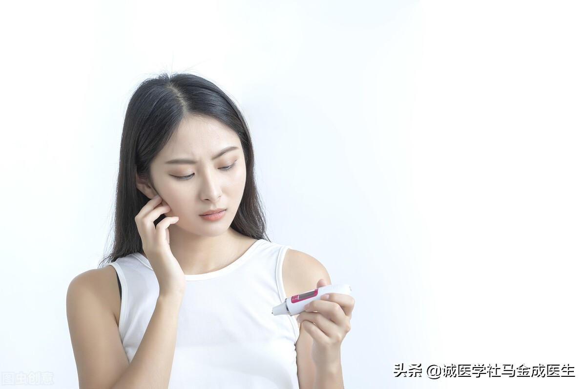 夏天脸油秋天脸很干中医辨证,脸上出油汗多的中医治疗