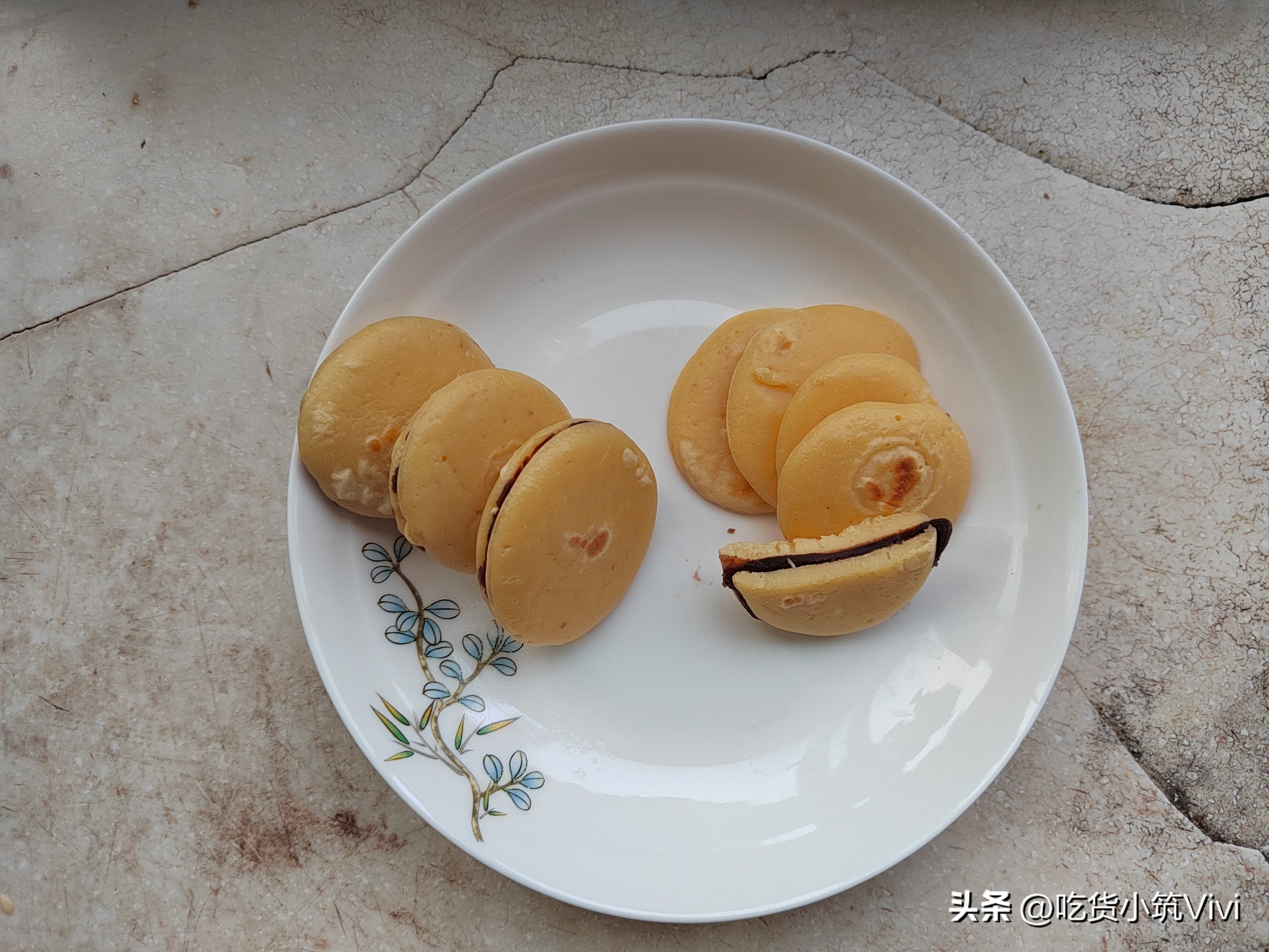 怎样做出哆啦a梦同款的铜锣烧,两种方法制作哆啦a梦记忆面包