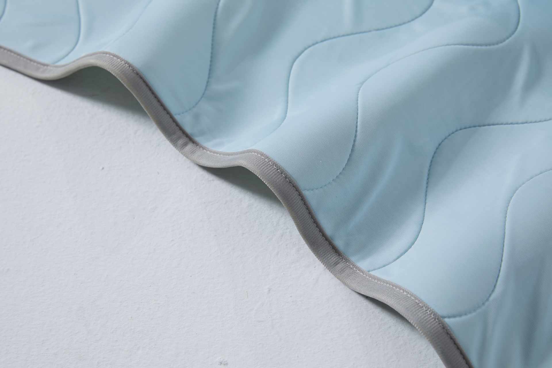 睡眠新体验凉被,高档乳胶睡眠被