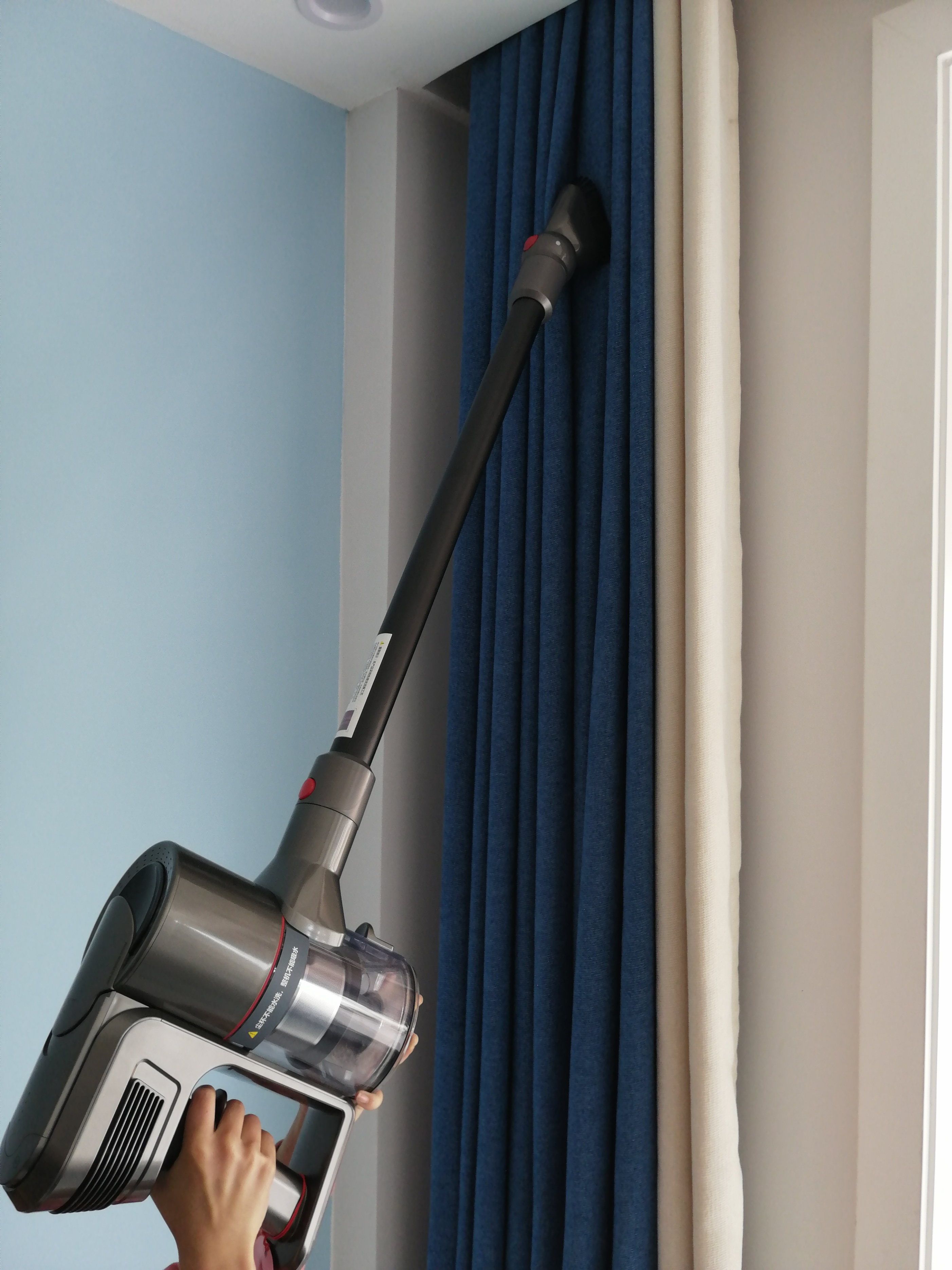 屋里的毛絮怎样打扫干净,家里毛絮太多怎么打扫