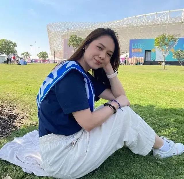 世界杯日本德国女球迷的镜头,世界杯看台上的日本女球迷篮球