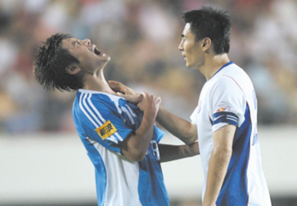 李玮锋保护大连球迷,李玮锋北京国安完整视频