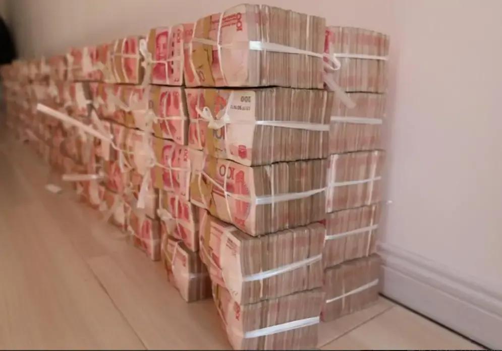 农村夫妻俩卖农药贪心中了圈套,农村药品骗局揭秘