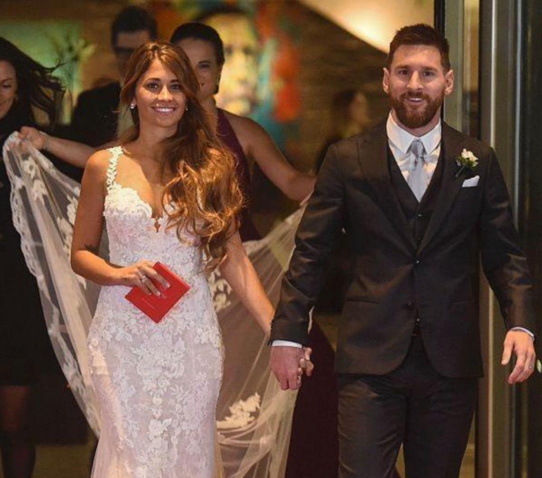 梅西与小罗再相遇痛哭,梅西和小罗之间的友谊