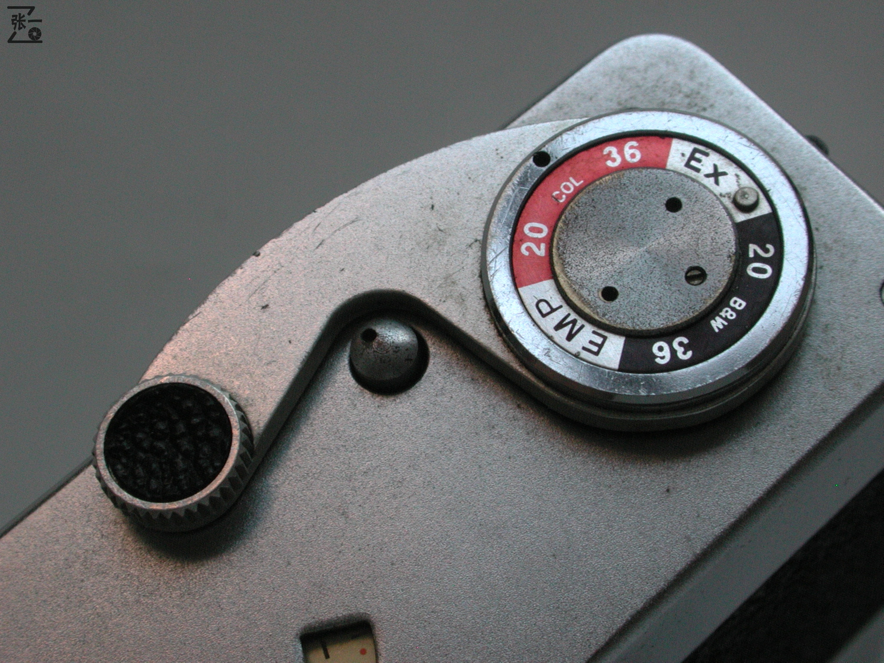 倒片旋钮在机身侧面的日本Fujica35Auto-M旁轴相机!1962年问世