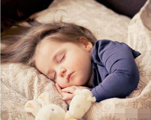 孩子半夜三更不睡觉怎么办,孩子半夜闹觉怎么快速入睡