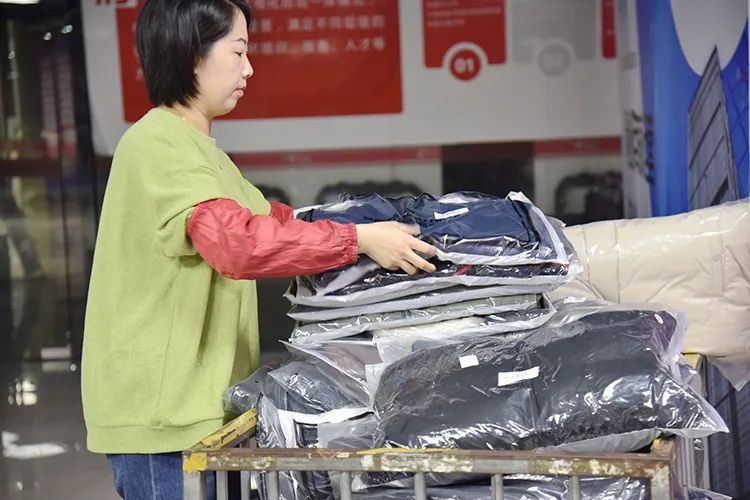 双12“背水一战”！青创网助力全网电商一件代发！