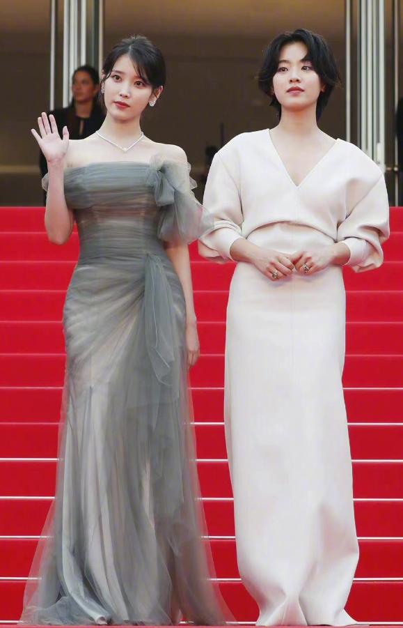 她是挺惨，但也不用这么同情吧？